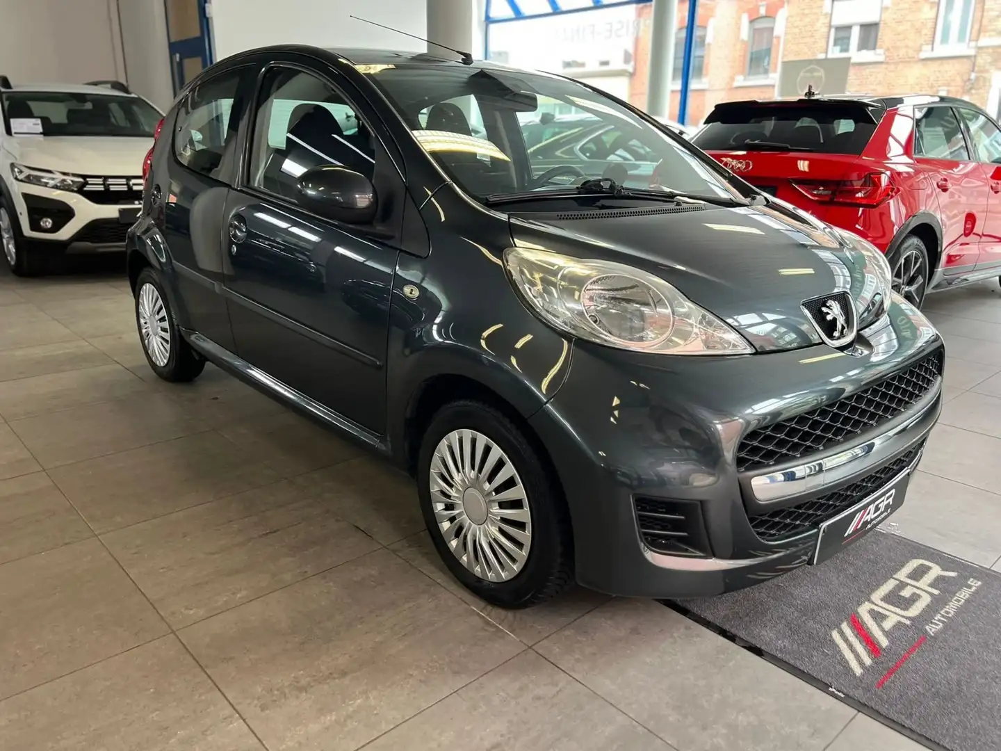 Peugeot 107 BELLE ETAT ET GARANTIE ✔️ Gris - 2