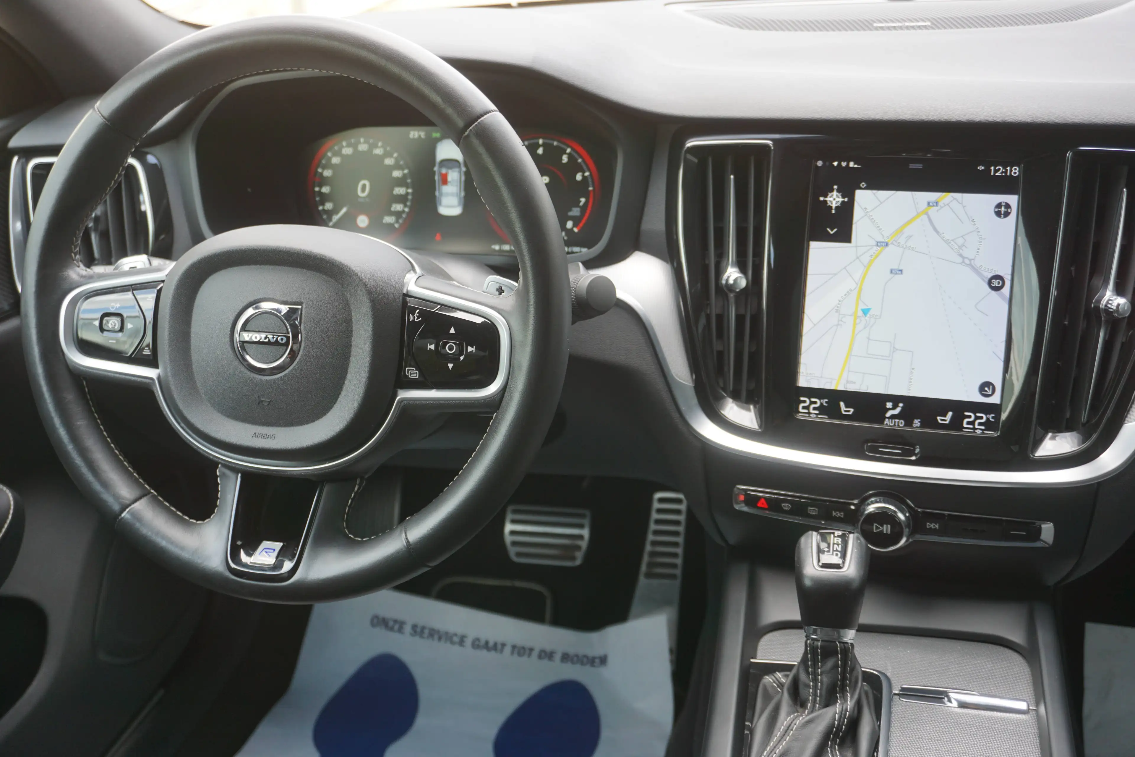 Volvo S60 S60 2.0 T4 R-Design Benzine Aut.Navi-Pano-HLeder-Cam-Garantie — photo 6