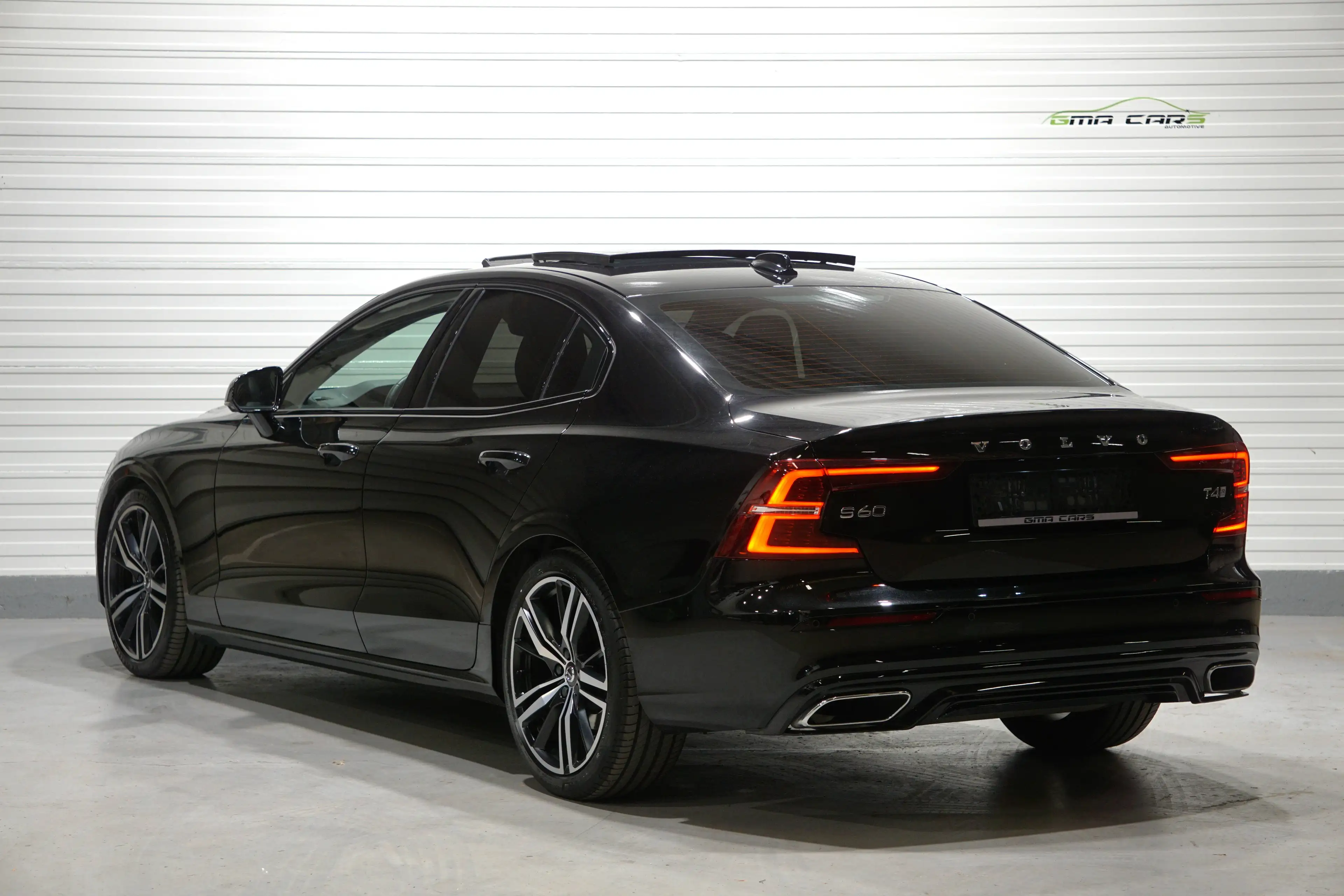 Volvo S60 S60 2.0 T4 R-Design Benzine Aut.Navi-Pano-HLeder-Cam-Garantie — photo 4