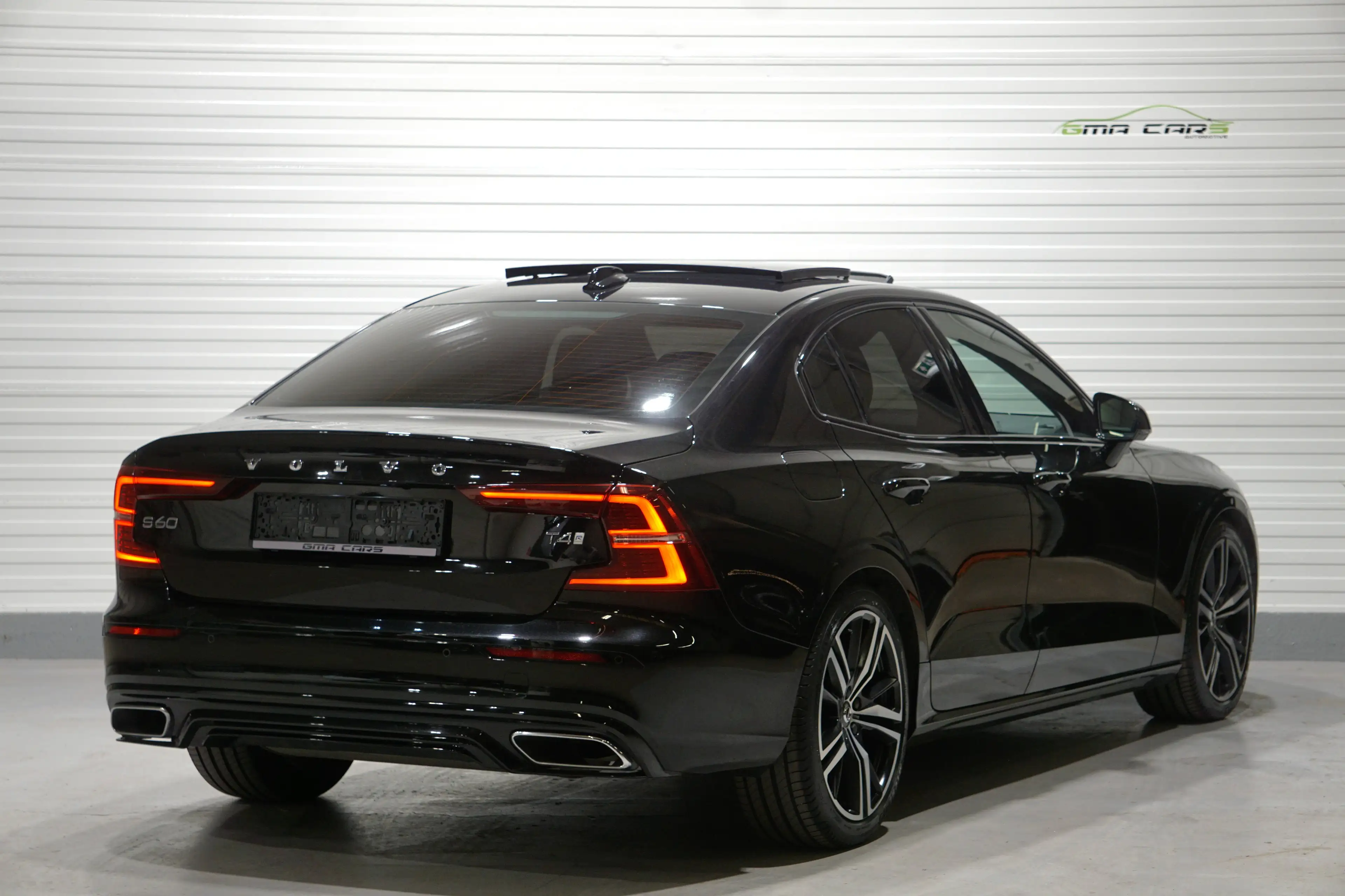 Volvo S60 S60 2.0 T4 R-Design Benzine Aut.Navi-Pano-HLeder-Cam-Garantie — photo 2