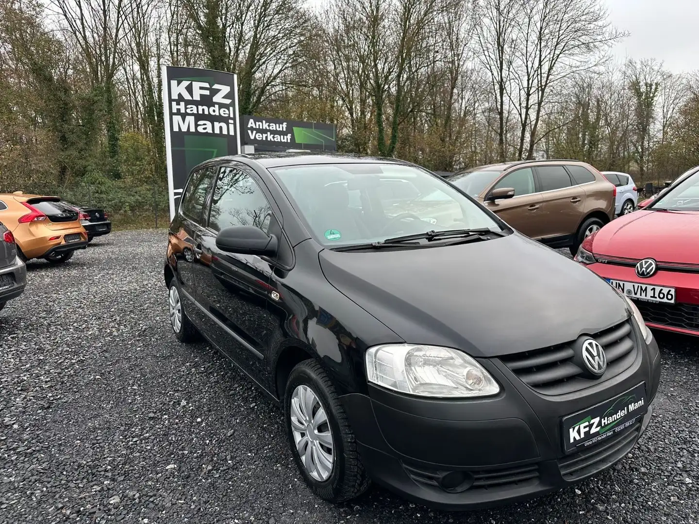 Volkswagen Fox Basis*TÜV 08-2027*Klima Schwarz - 1