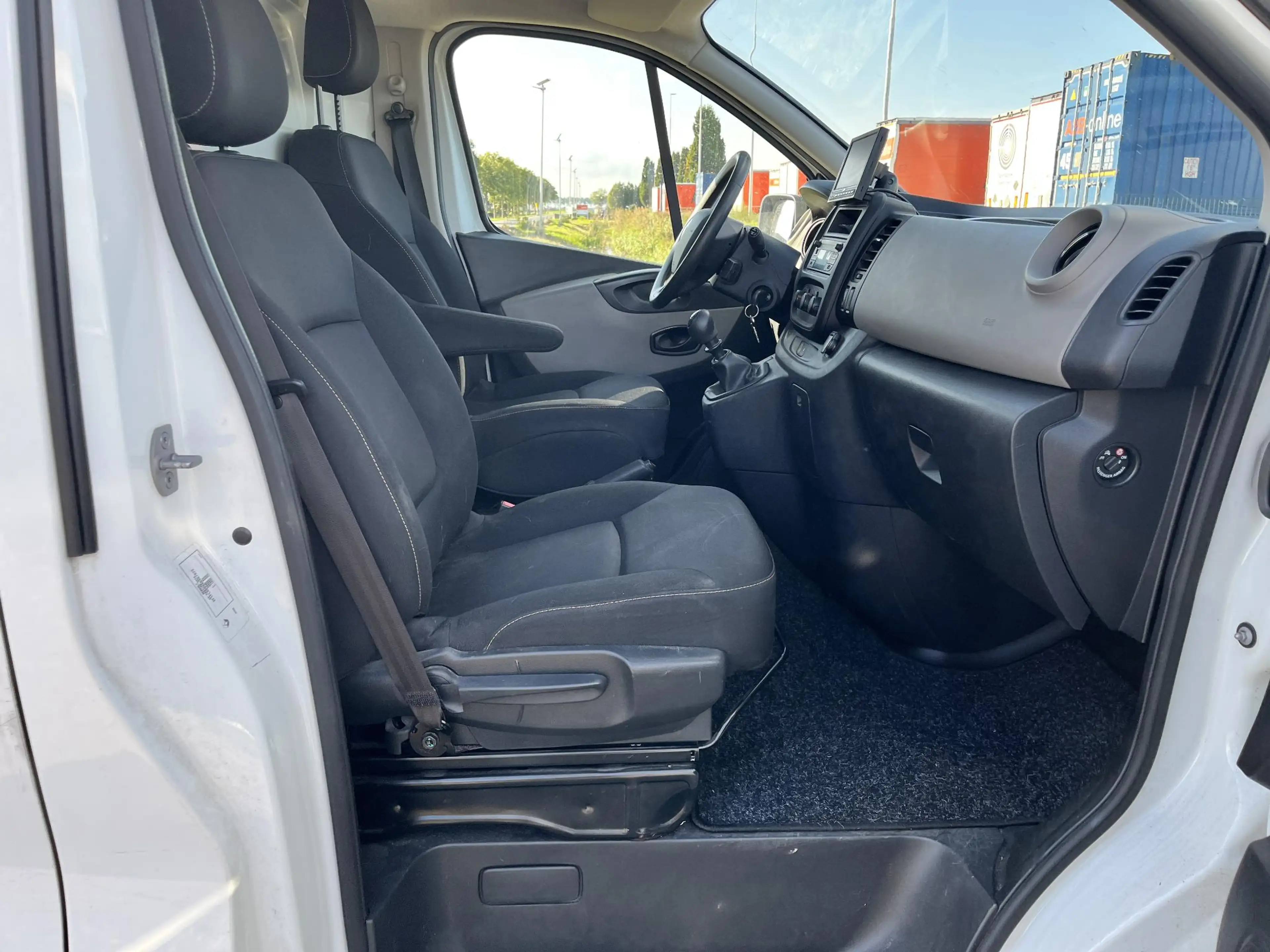 Renault Trafic 1.6 dCi T29 L2H1 Comfort Airco, cruise, pdc achter — photo 16