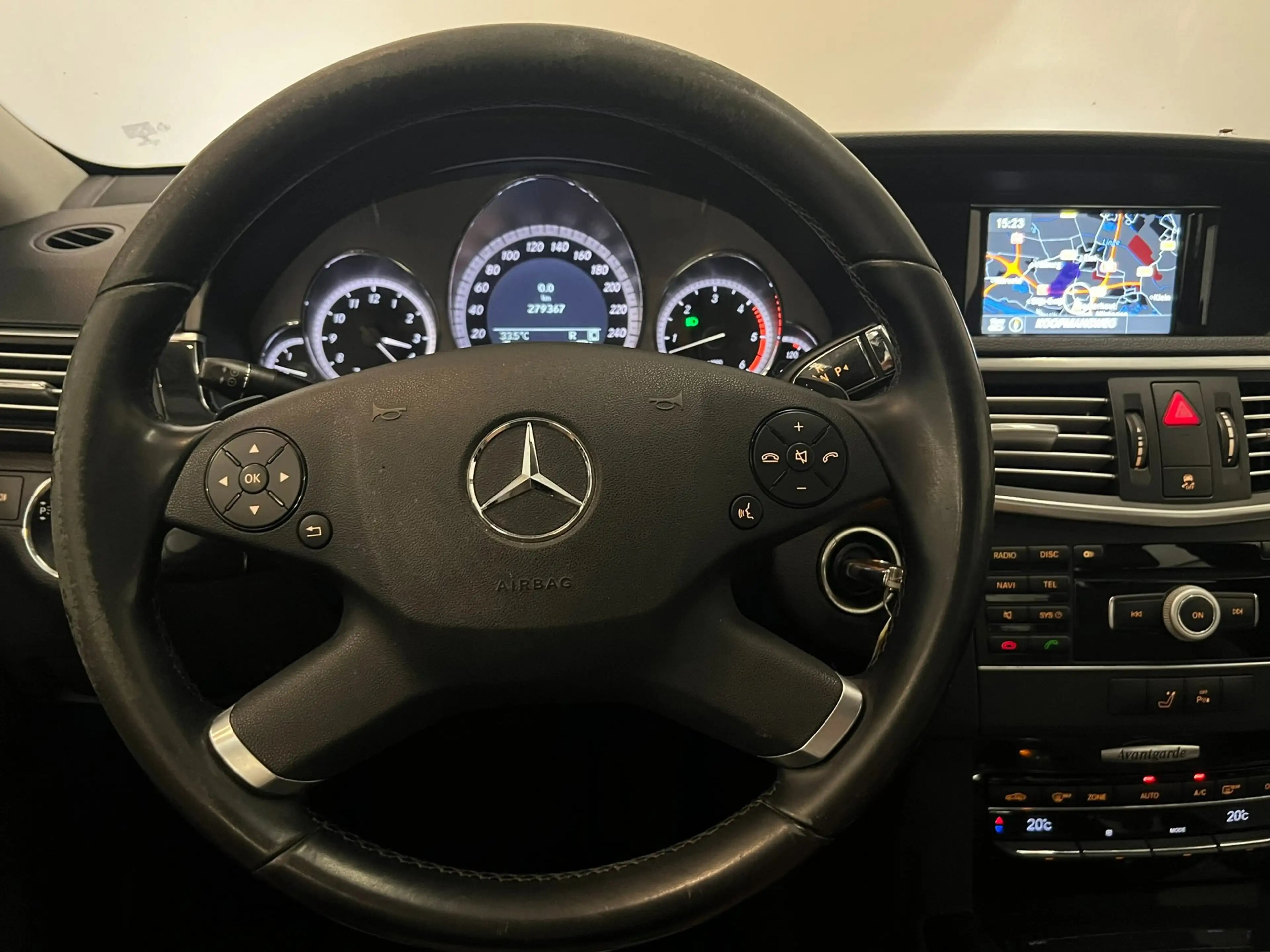 Mercedes-Benz E 350 CDI Avantgarde / NL-auto / Leder / Xenon — photo 9