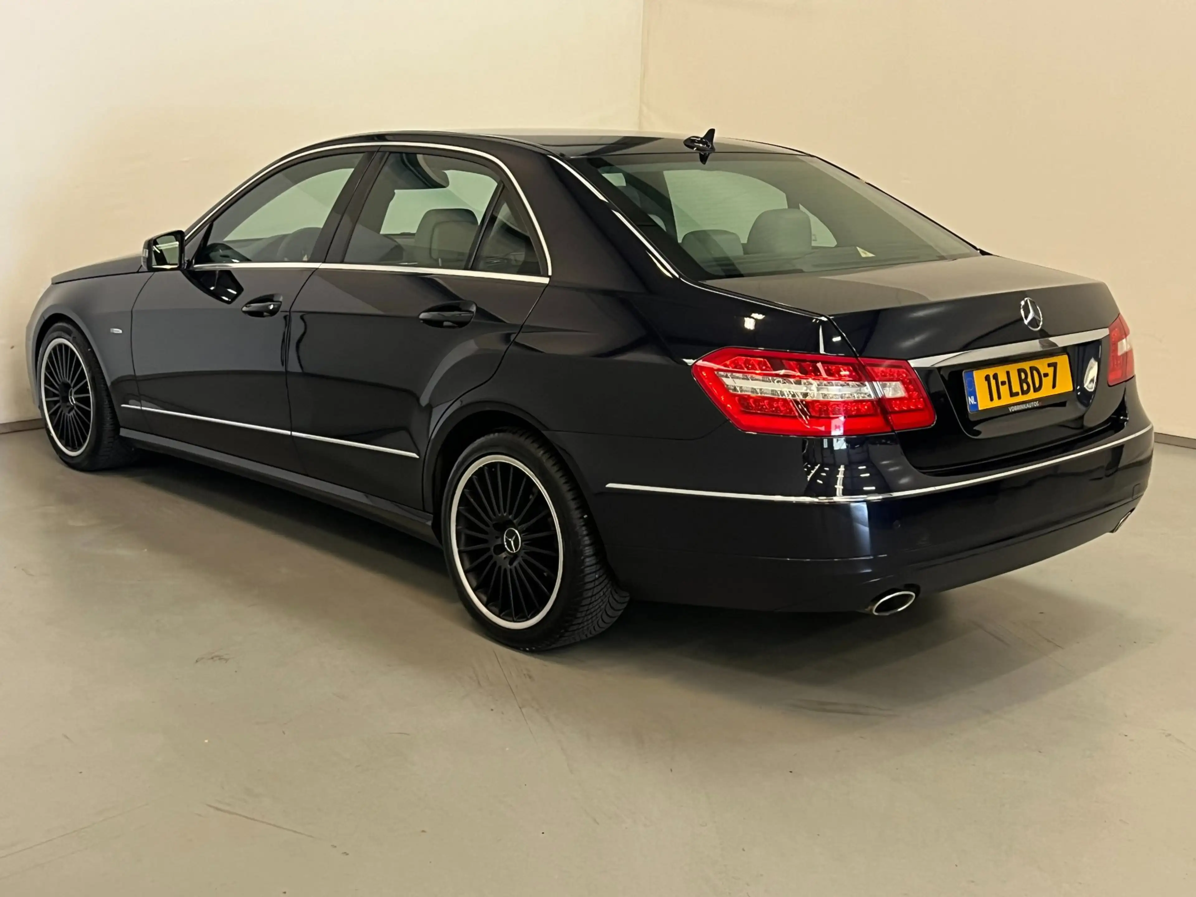 Mercedes-Benz E 350 CDI Avantgarde / NL-auto / Leder / Xenon — photo 4