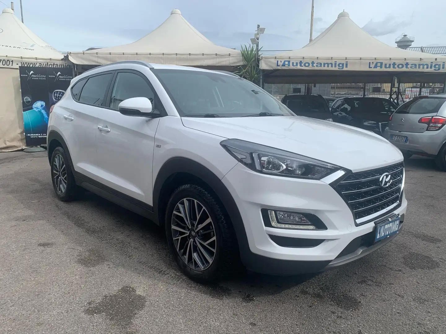 Hyundai TUCSON 1.6 CRDi 136CV XPrime Blanc - 1