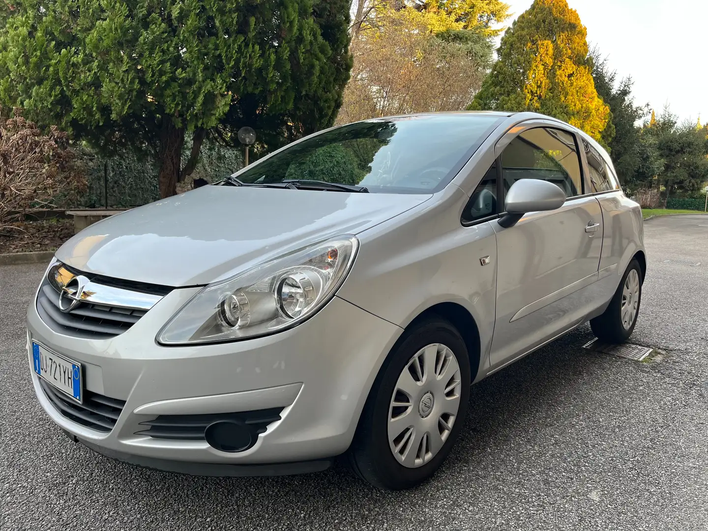 Opel Corsa Corsa IV 2006 3p 1.2 Enjoy Argento - 1