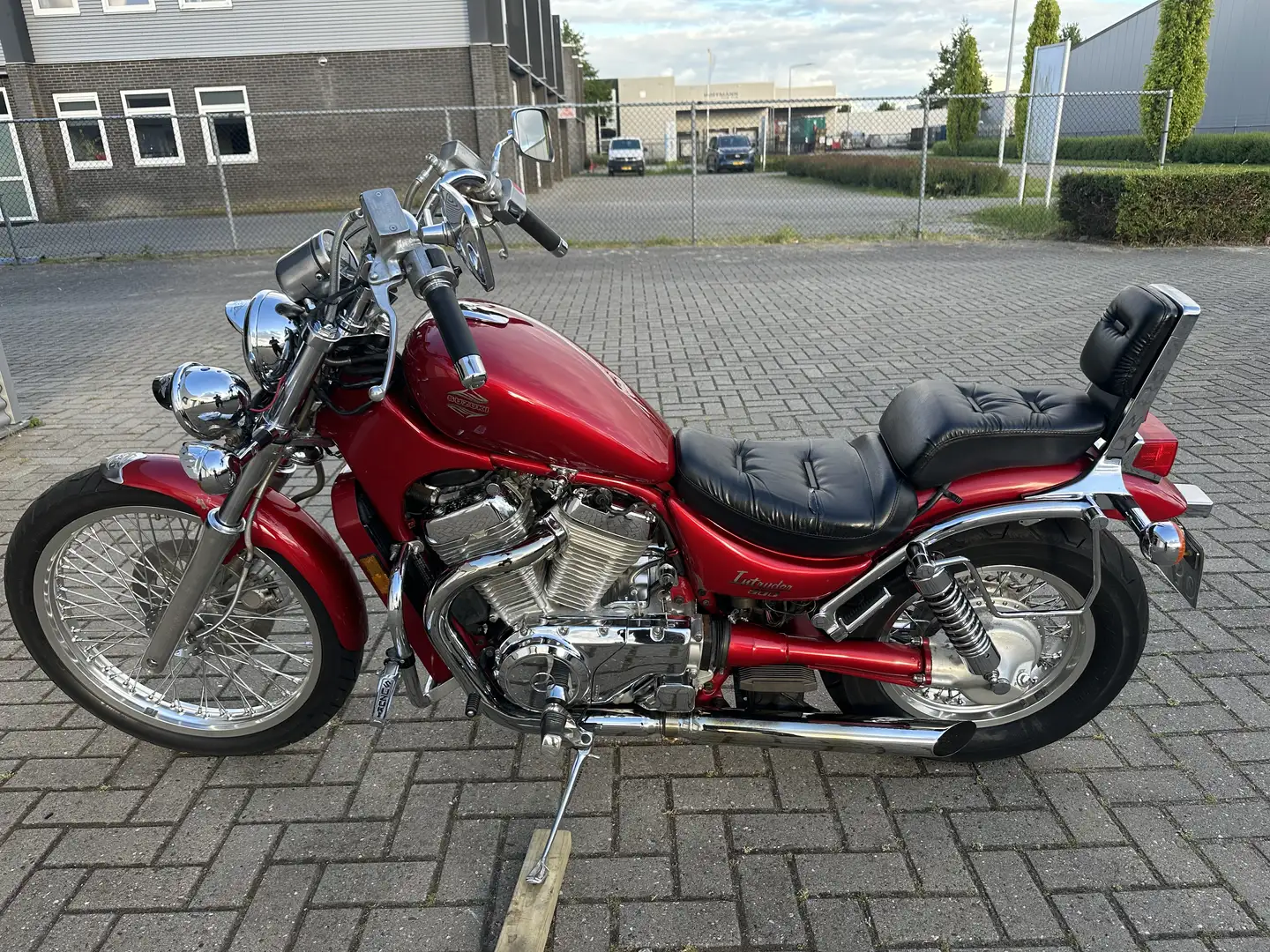 Suzuki VS 800 Suzuki intruder vs800 Roşu - 2