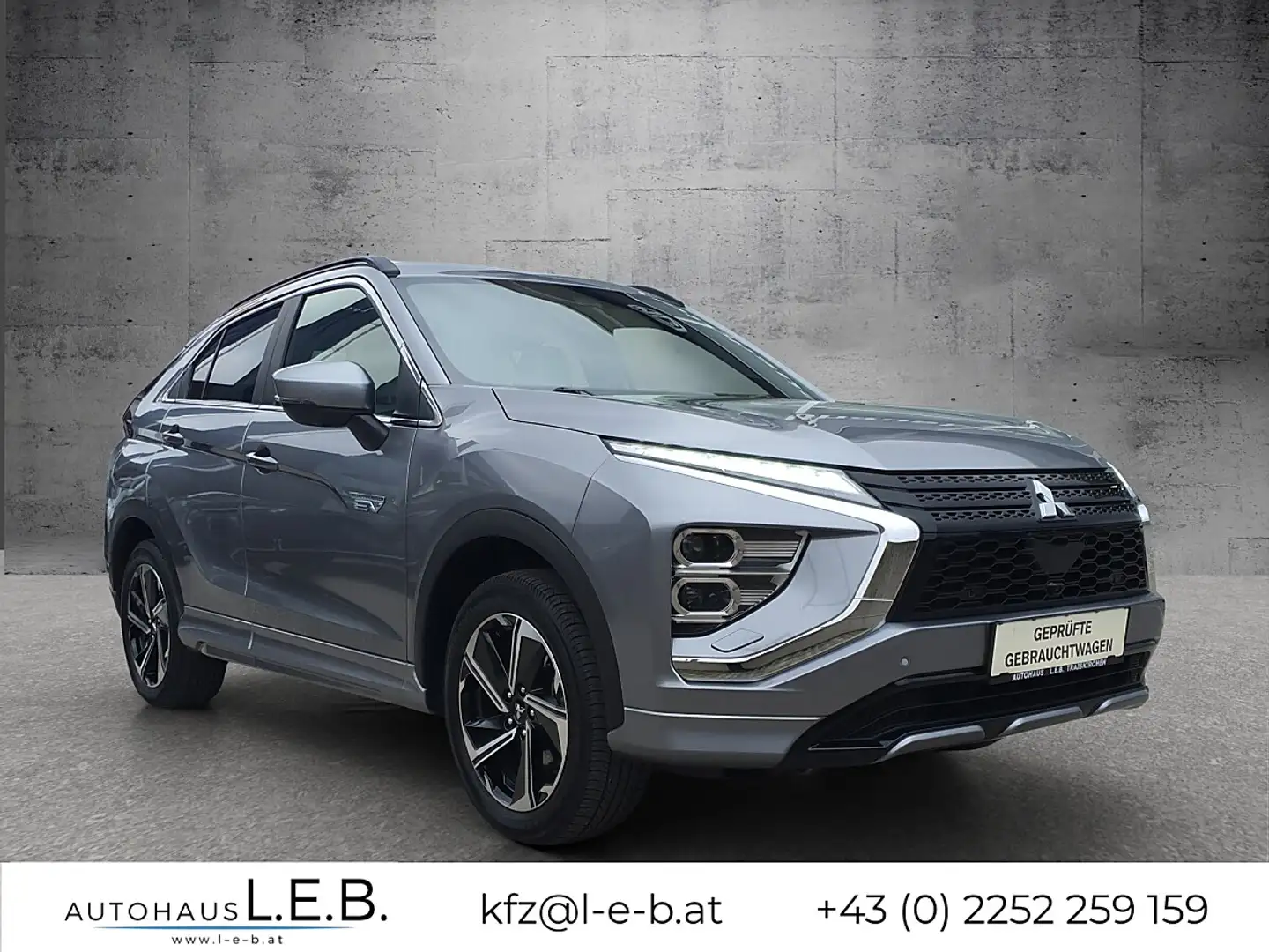 Mitsubishi Eclipse Cross 2,4 PHEV 4WD Diamond CVT Aut. Grau - 2