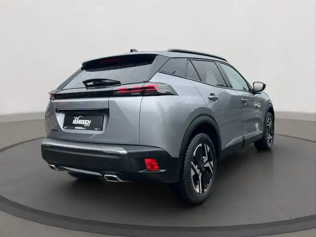 Peugeot 2008 view 6