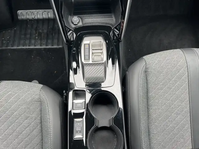 Peugeot 2008 view 12