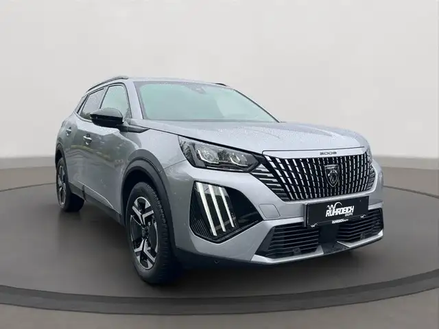 Peugeot 2008 view 3