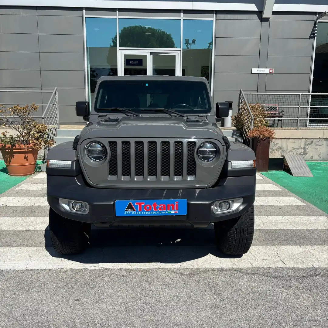 Jeep Wrangler IV Unlimited 2.2 mjt II Sahara auto Grigio - 2