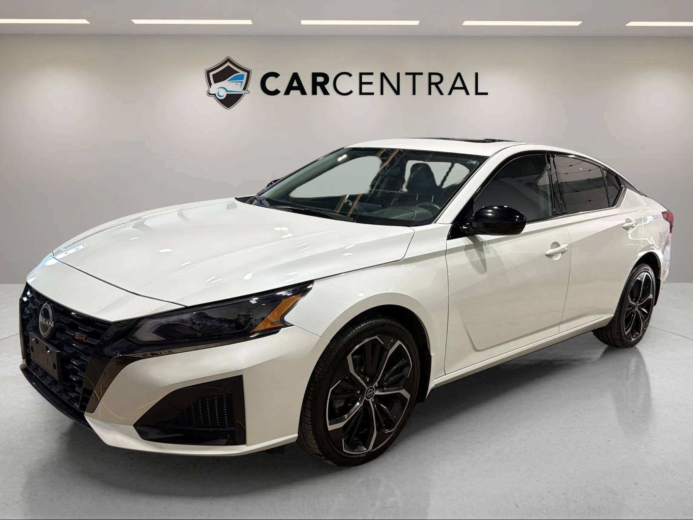 White 2023 Nissan Altima Sedan All-Wheel Drive Automatic