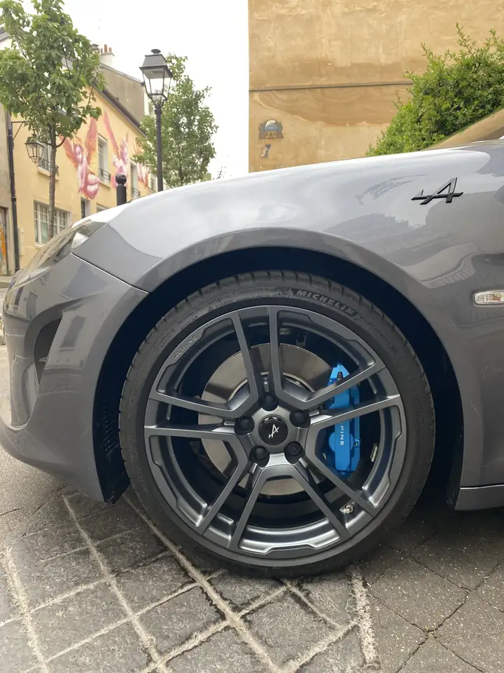 Alpine A110 2023
