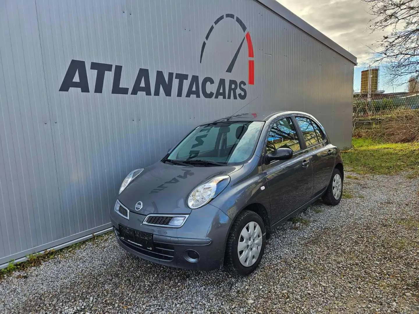 Nissan Micra More Gris - 1