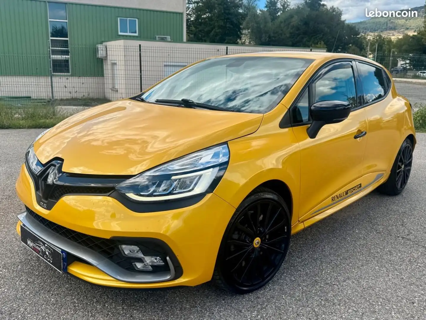 Renault Clio Clio 1.6 Turbo 200 EDC RS Geel - 1