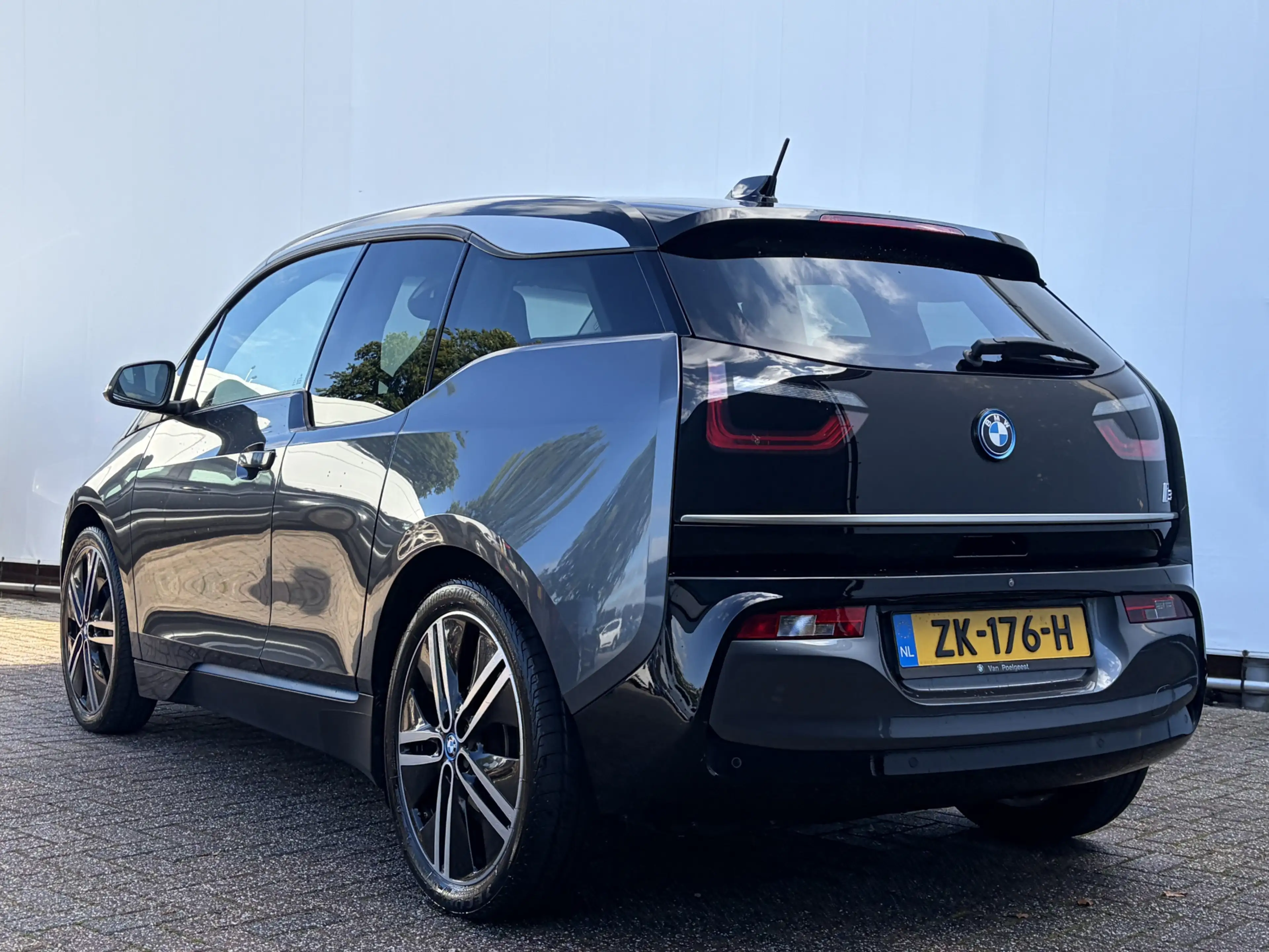 BMW i3 Executive Edition 120Ah 42 kWh Warmtepomp Carplay — photo 2