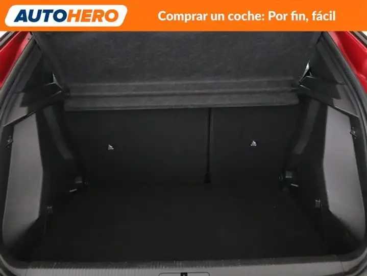 Peugeot 2008 2023, foto 18