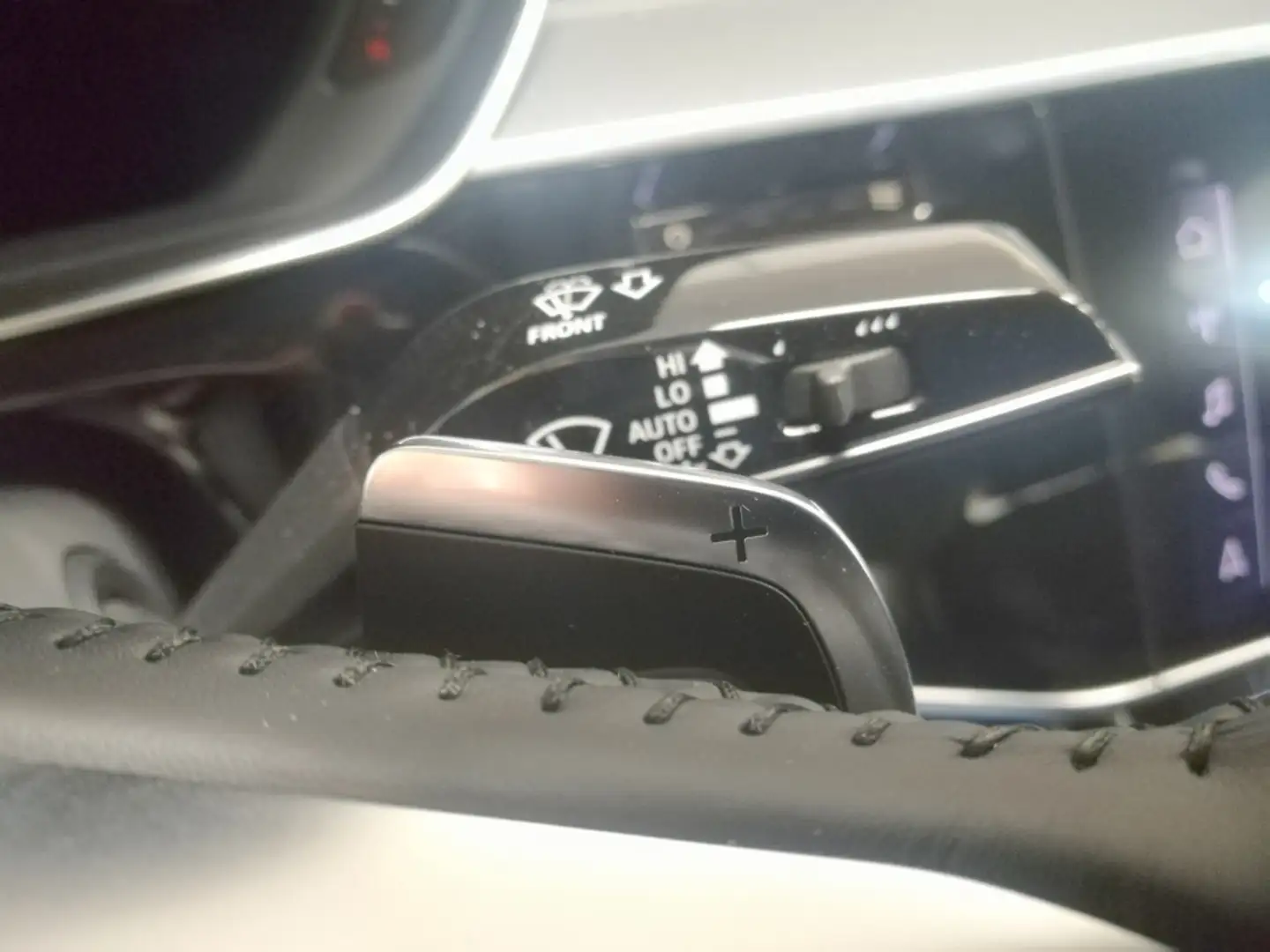 Audi A8 4N203A Сірий - 2
