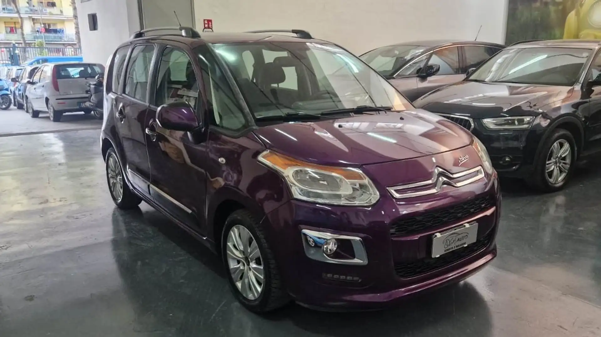Citroen C3 C3 Picasso 1.2 puretech Exclusive 110cv GPL ljubičasta - 1