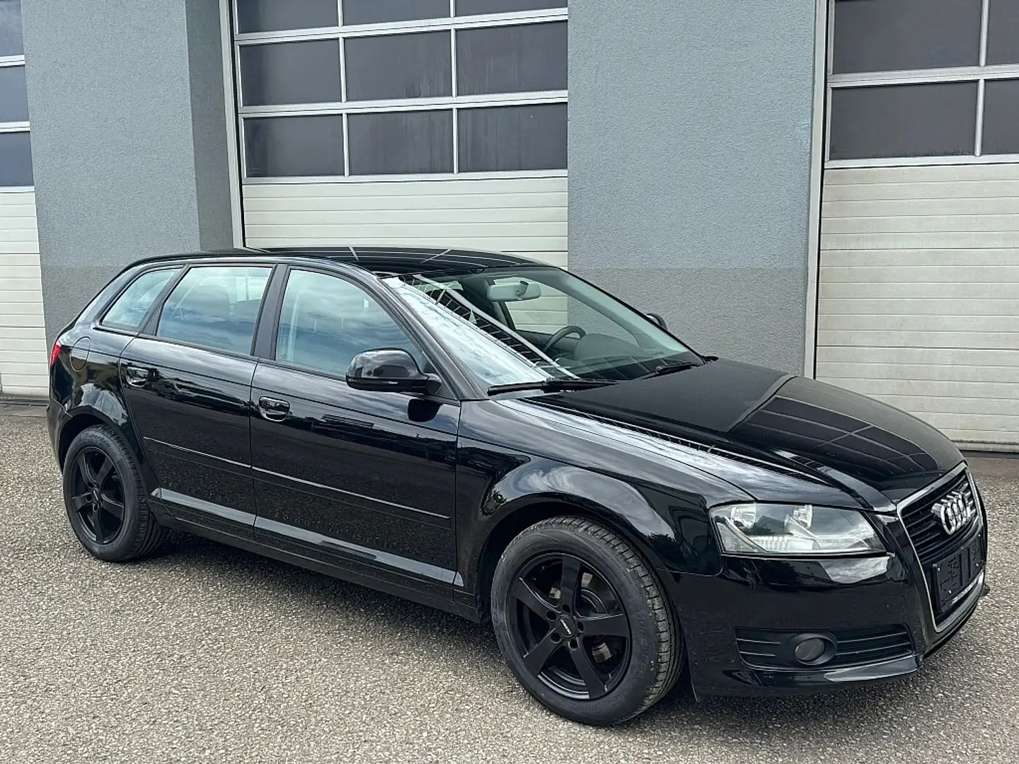 Audi A3 SB Jubiläumsmodell 1,6 TDI DPF Nero - 1