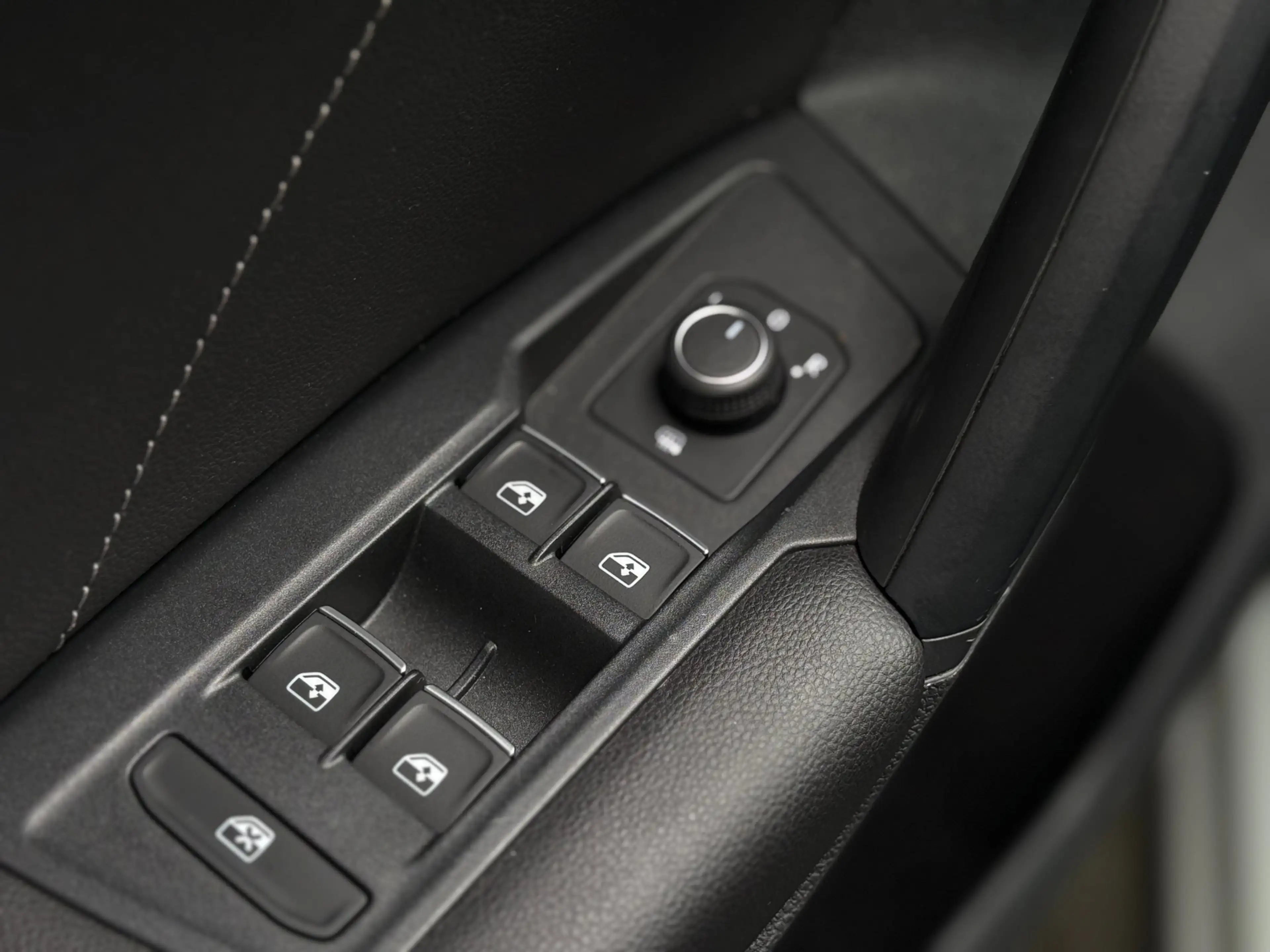 Volkswagen Tiguan 1.5 TSI R-Line DEALER OND. NL-AUTO NAP BTW-AUTO! — photo 21