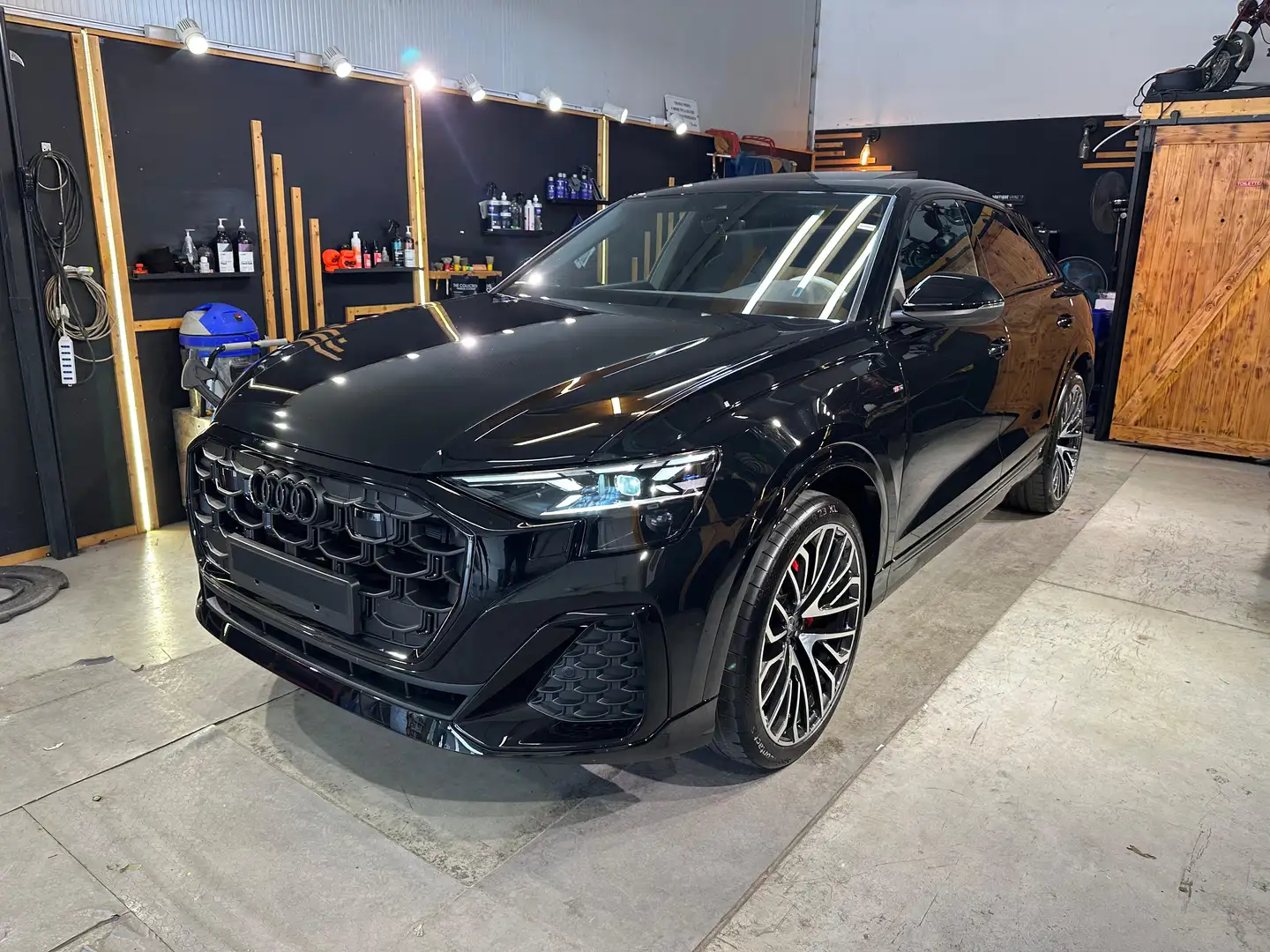 Audi Q8 AUDI Q8 S-LINE QUATTRO TIPTRONIC - 2