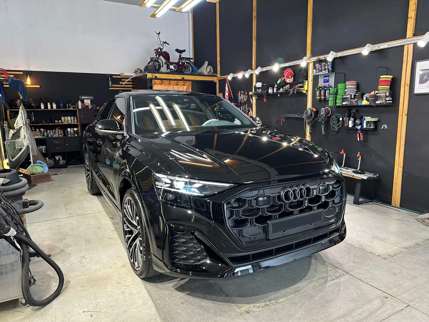 Audi Q8 AUDI Q8 S-LINE QUATTRO TIPTRONIC - 1