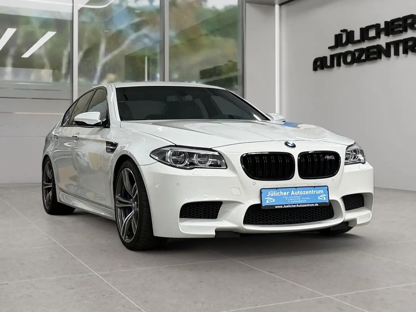 BMW M5 Competition Paket Lim. Aut., Head-up, LED Blanc - 1