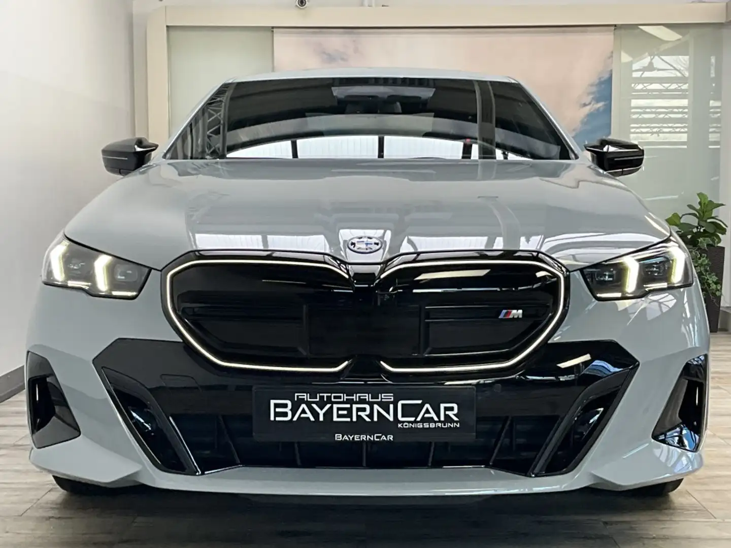 BMW i5 M60 Pro xDrive ACC Sitzlüftung MFahrwerkProf Сірий - 2
