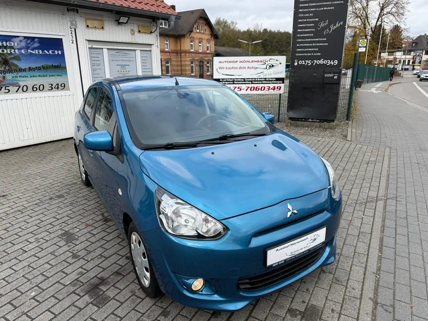 Mitsubishi Space Star Shine Blau - 2