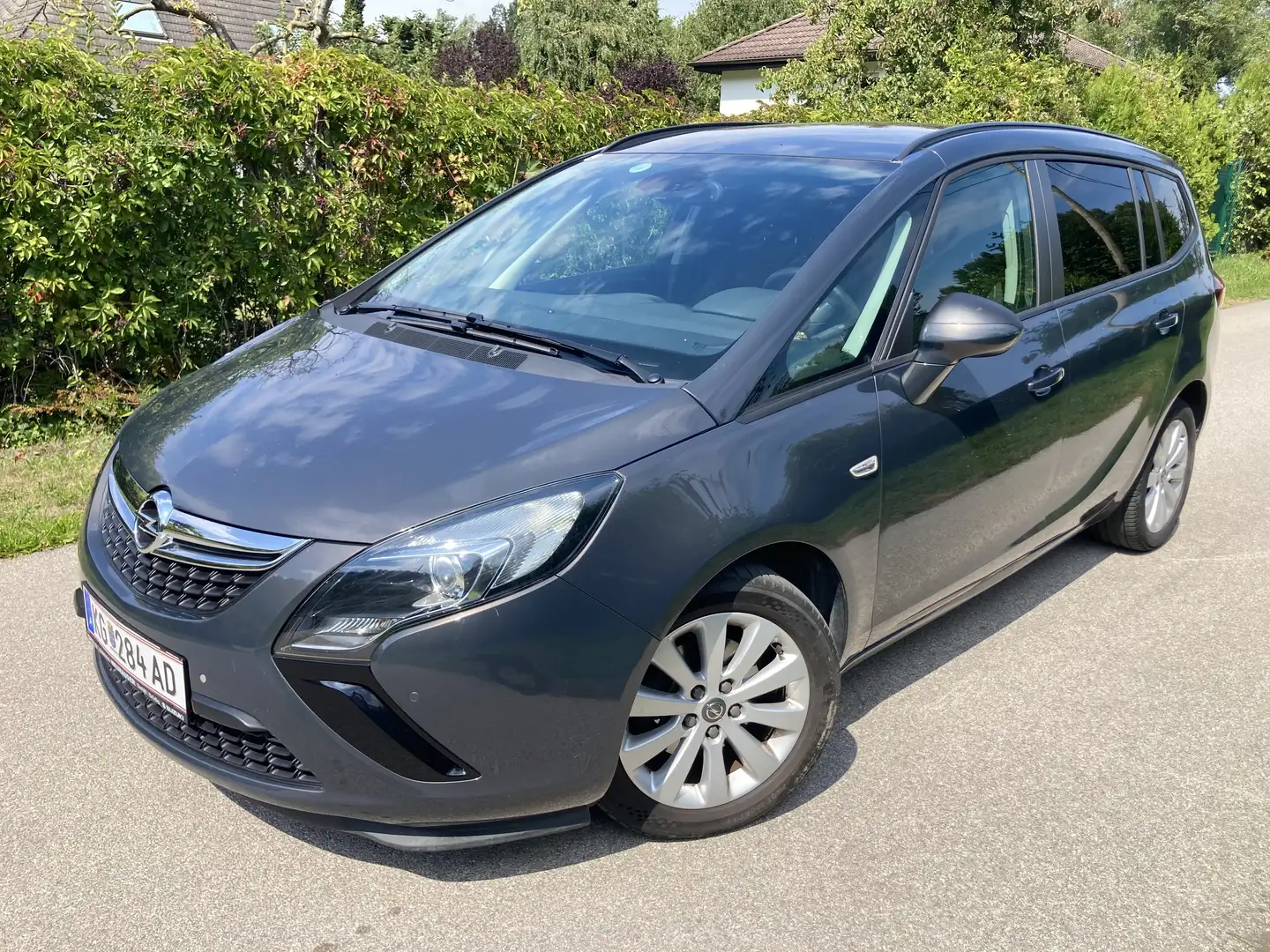 Opel Zafira Tourer 1,6 CNG Turbo Erdgas ecoflex Cool&Sound - 2