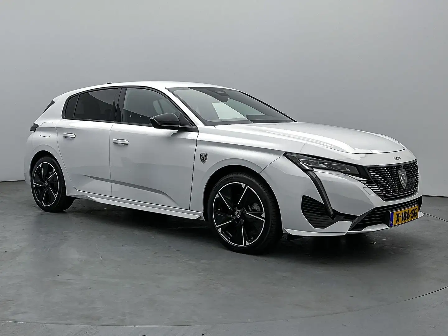 Peugeot 308 e-308 EV GT First Edition 54 kWh 156pk | Accu 96,4 Wit - 2