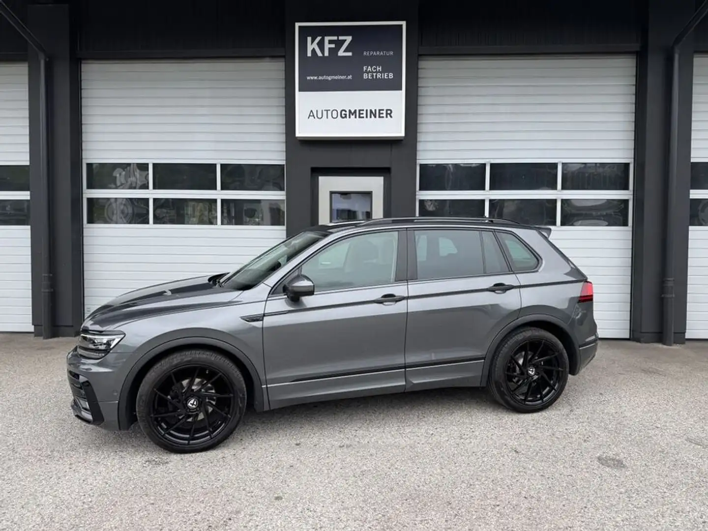 Volkswagen Tiguan Highline TSI DSG 4Motion Grau - 2