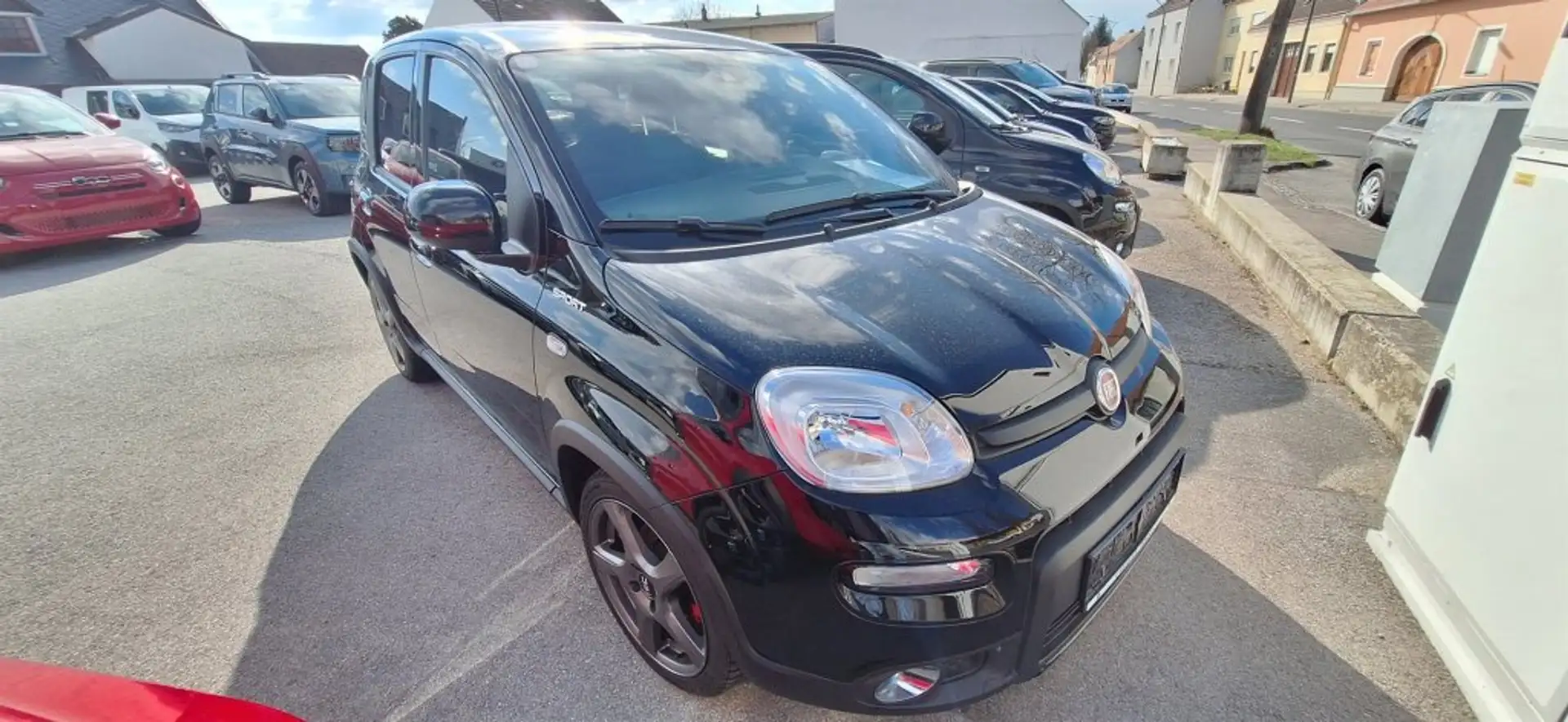 Fiat Panda Sport Fire Fly Hybrid Schwarz - 1