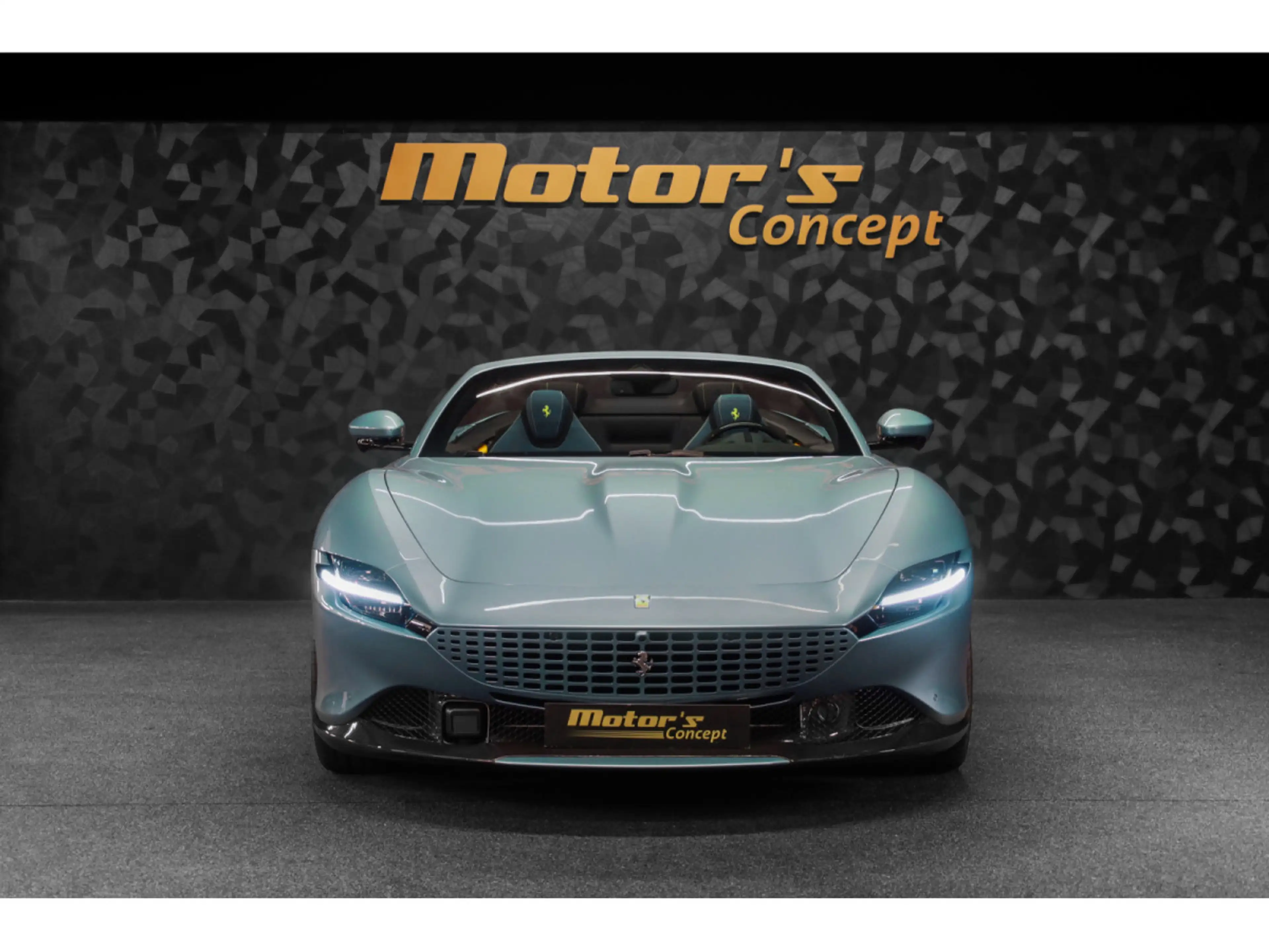 Ferrari Roma 3.9 V8 Spider - CELESTE TREVI SPECIAL COLOURS — photo 4