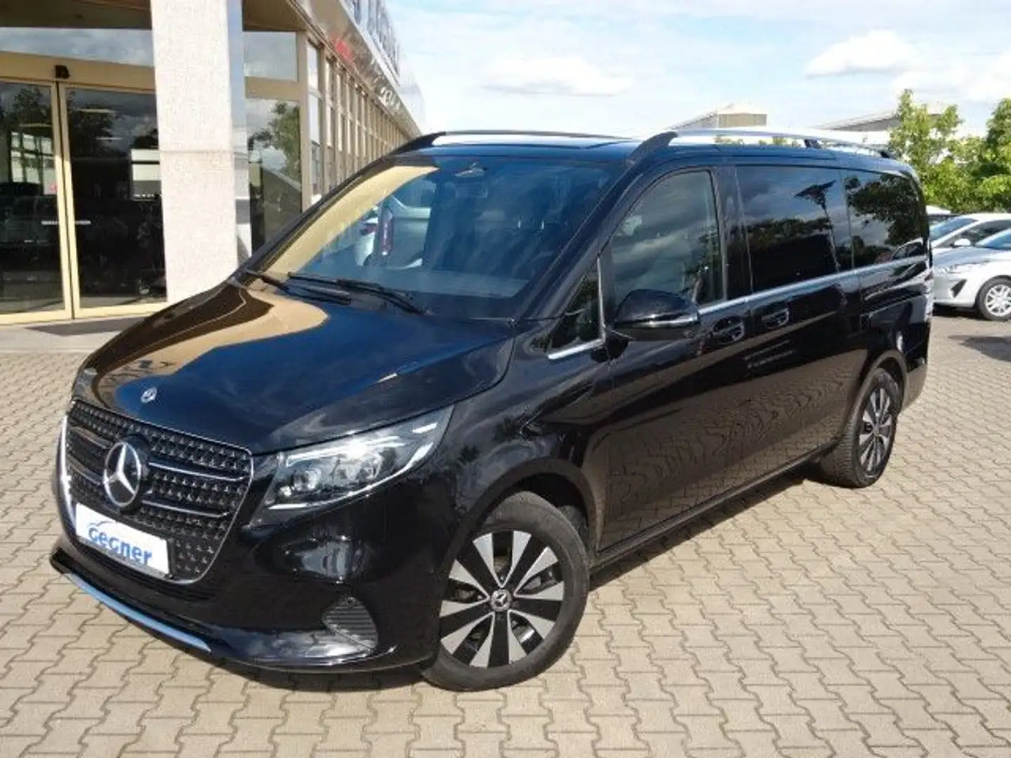Mercedes-Benz V 300 d lang 9G-TRONIC Avantgarde Standhzg Noir - 2