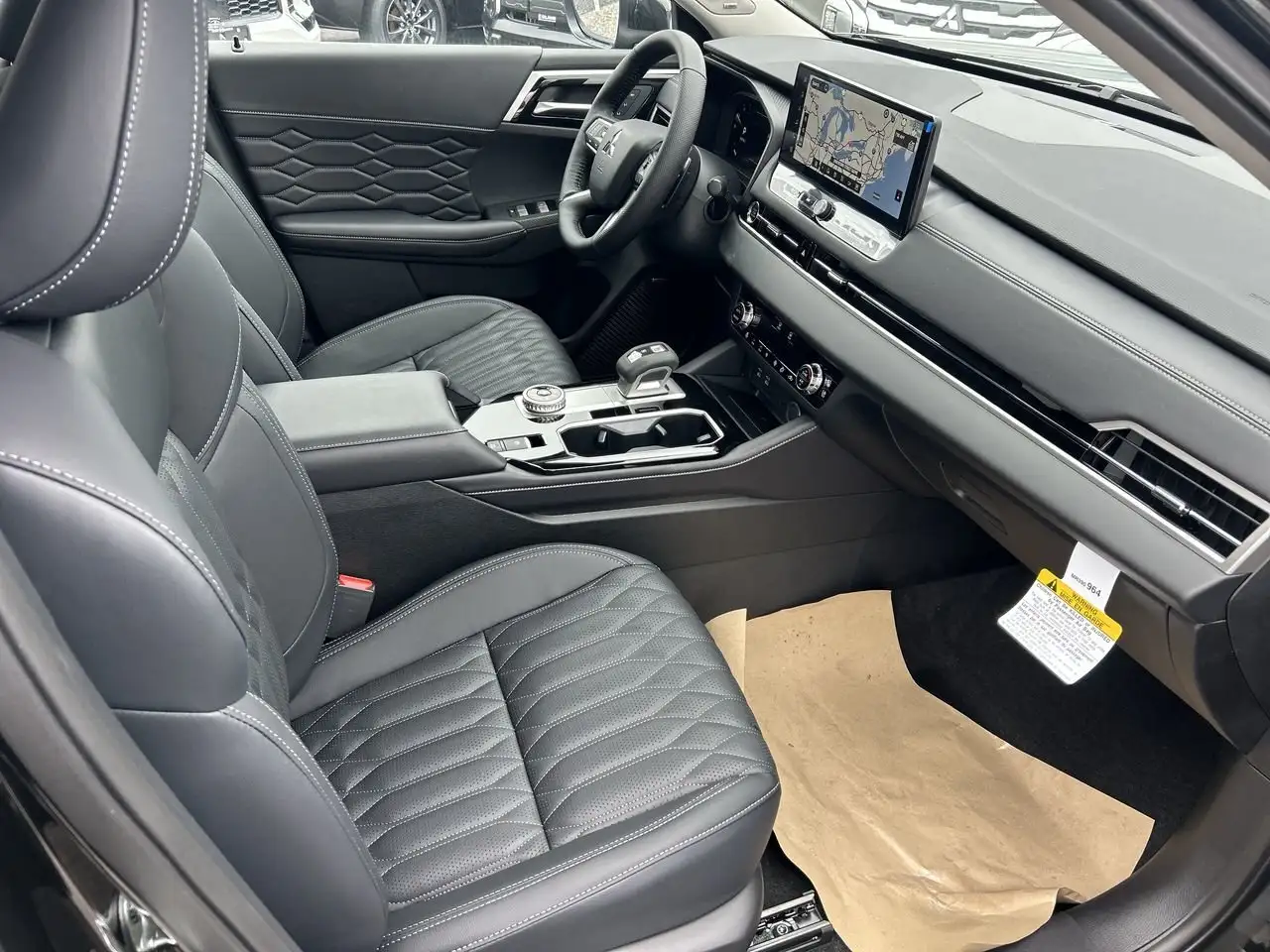 Mitsubishi Outlander снимка Mitsubishi Outlander