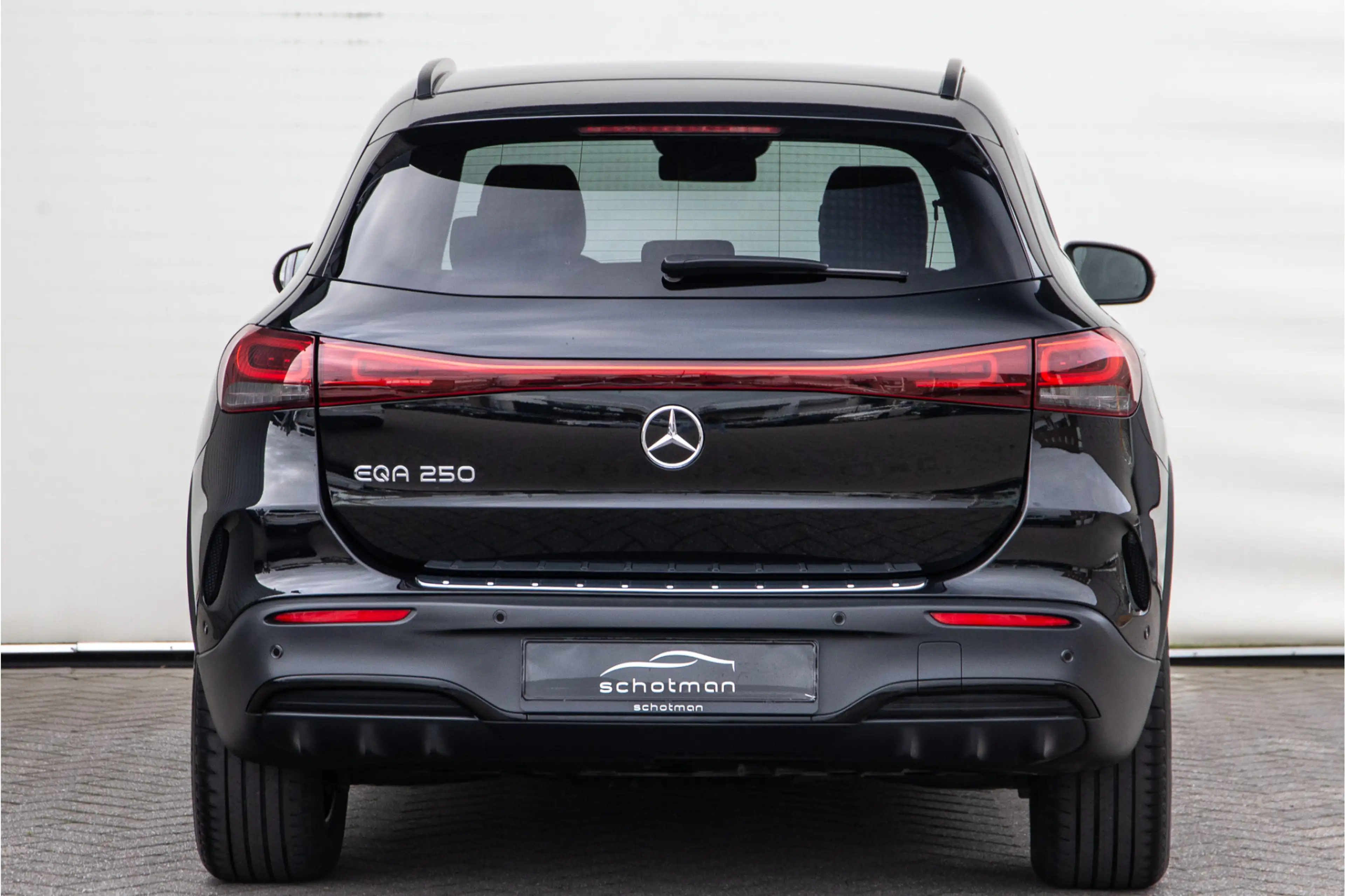 Mercedes-Benz EQA 250 AMG Nightpakket, Widescreen, Trekhaak, Camera 2023 — photo 5