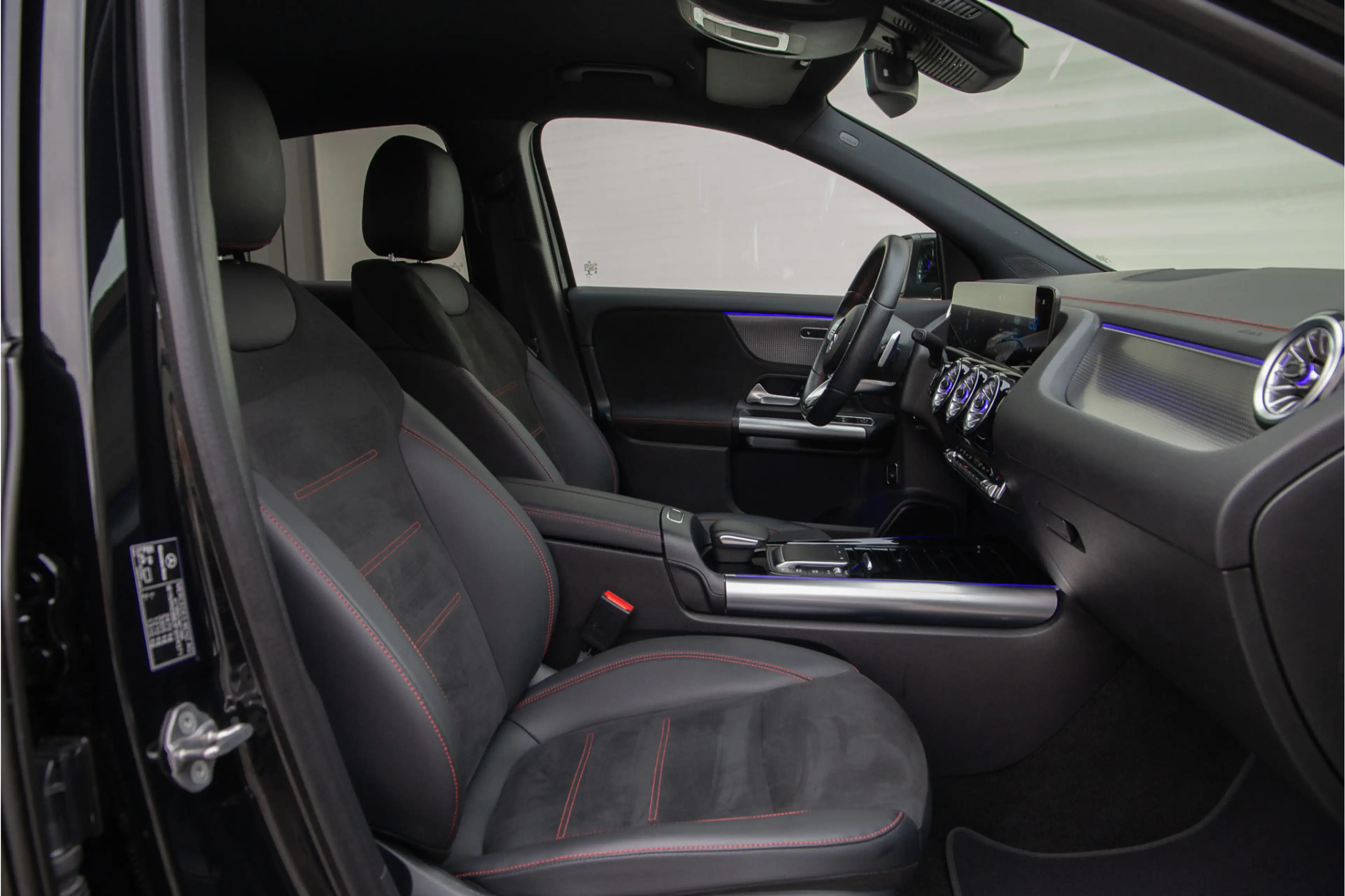 Mercedes-Benz EQA 250 AMG Nightpakket, Widescreen, Trekhaak, Camera 2023 — photo 9