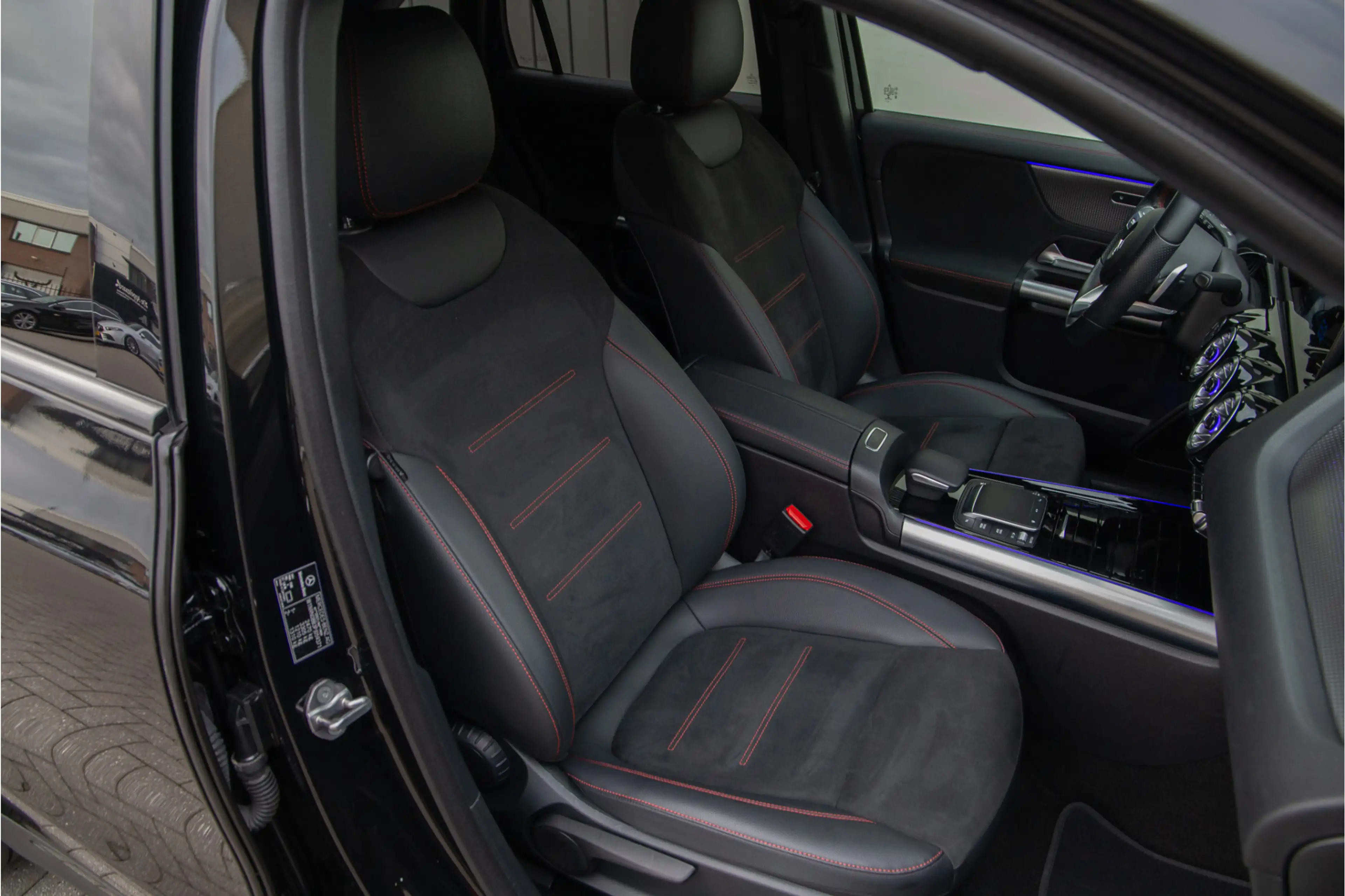 Mercedes-Benz EQA 250 AMG Nightpakket, Widescreen, Trekhaak, Camera 2023 — photo 15