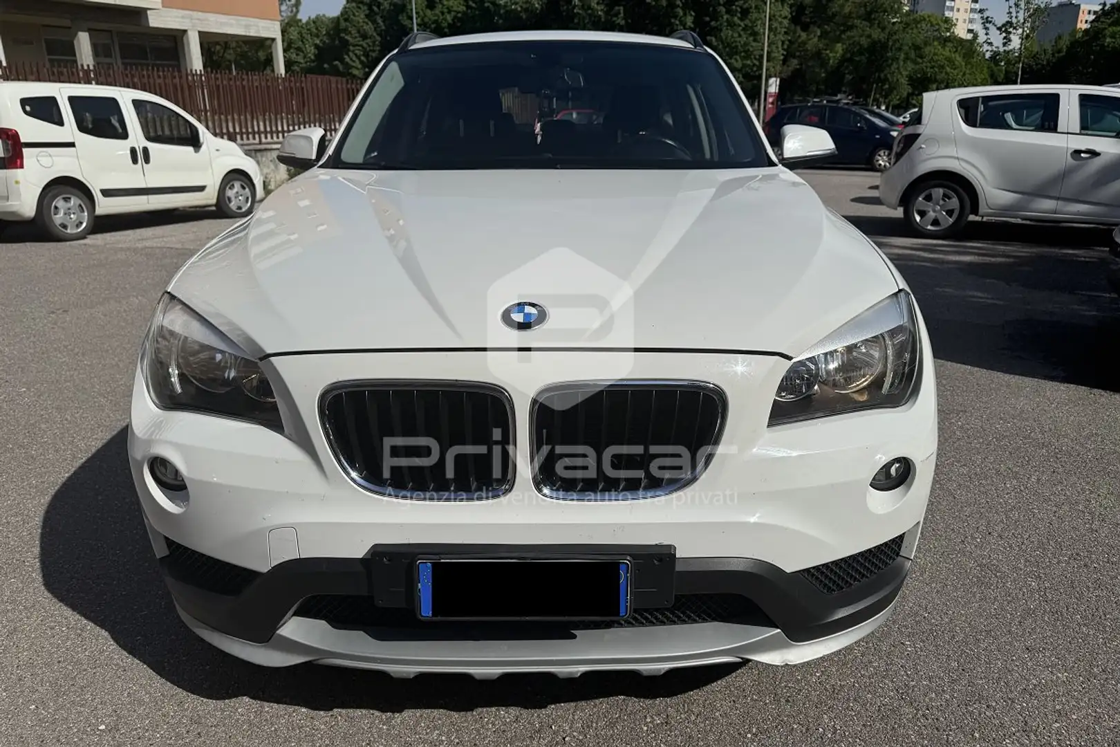 BMW X1 X1 sDrive16d Blanc - 2