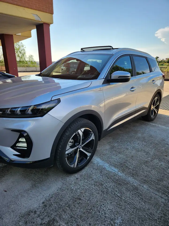 DR Automobiles DR6 2025