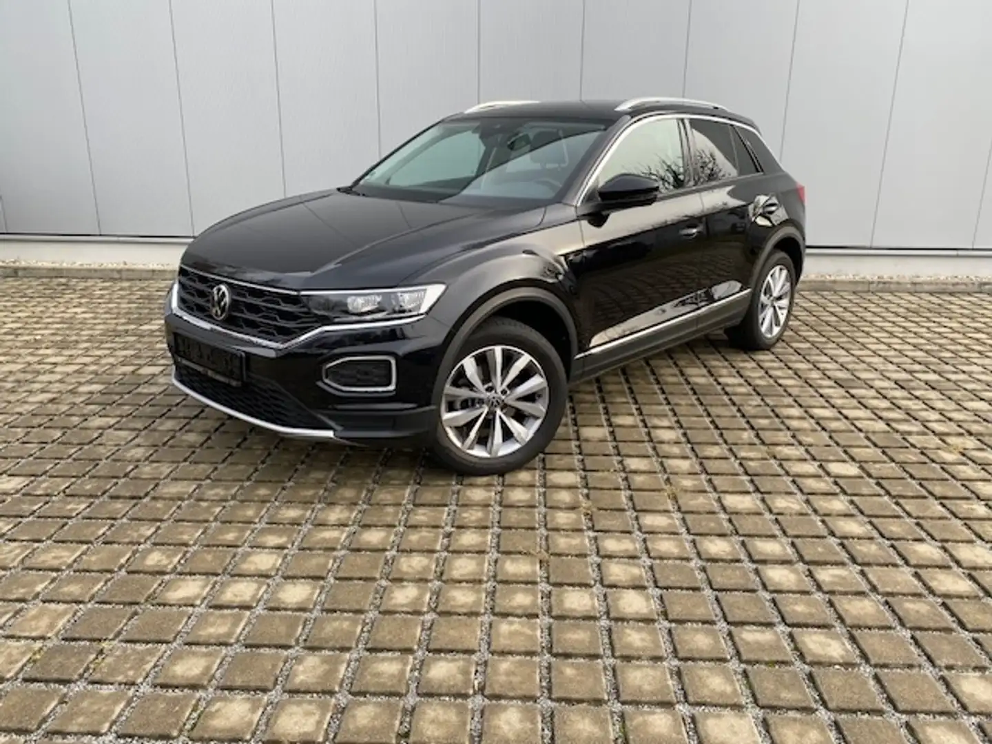 Volkswagen T-Roc 1.0 TSI Style AHK/17-ZOLL/LED/NAVI+VZE/PDC/ACC/LA Schwarz - 2