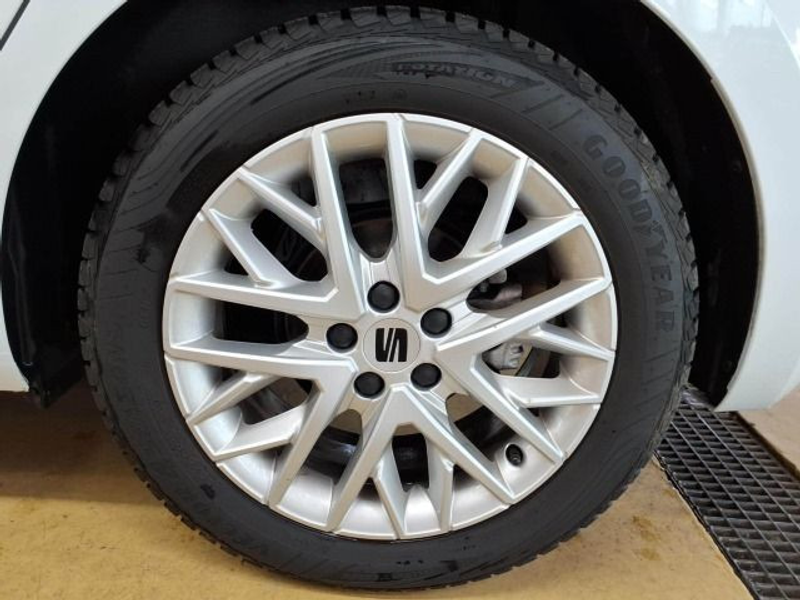 SEAT Ibiza 1.0 TSI DSG FR Navi LED Kamera Sitzheizung — photo 11