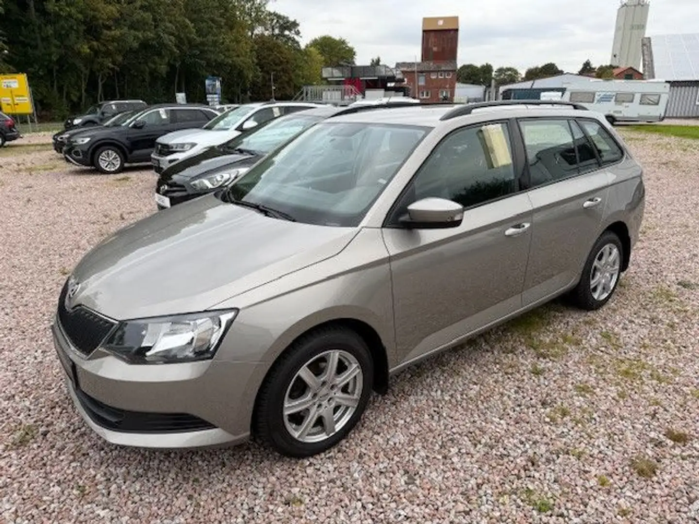 Skoda Fabia 1.2l TSI "Ambition" -ALU-AHK-GRA Beige - 2