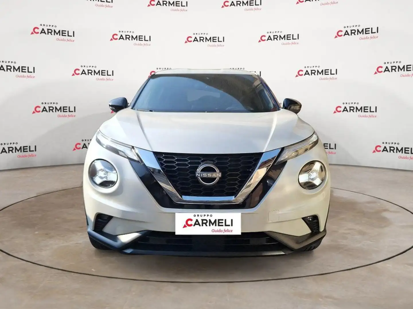 Nissan Juke 1.0 dig-t N-Connecta 114cv dct Bianco - 2