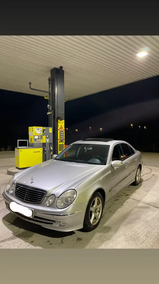 Mercedes-Benz E 240 Avantgarde Aut. - 2