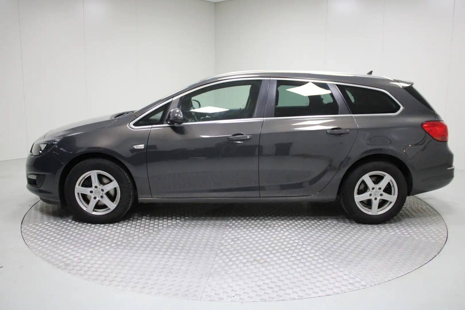 Opel Astra Sports Tourer 1.6 CDTi Edition | (exportprijs binn Grau - 2