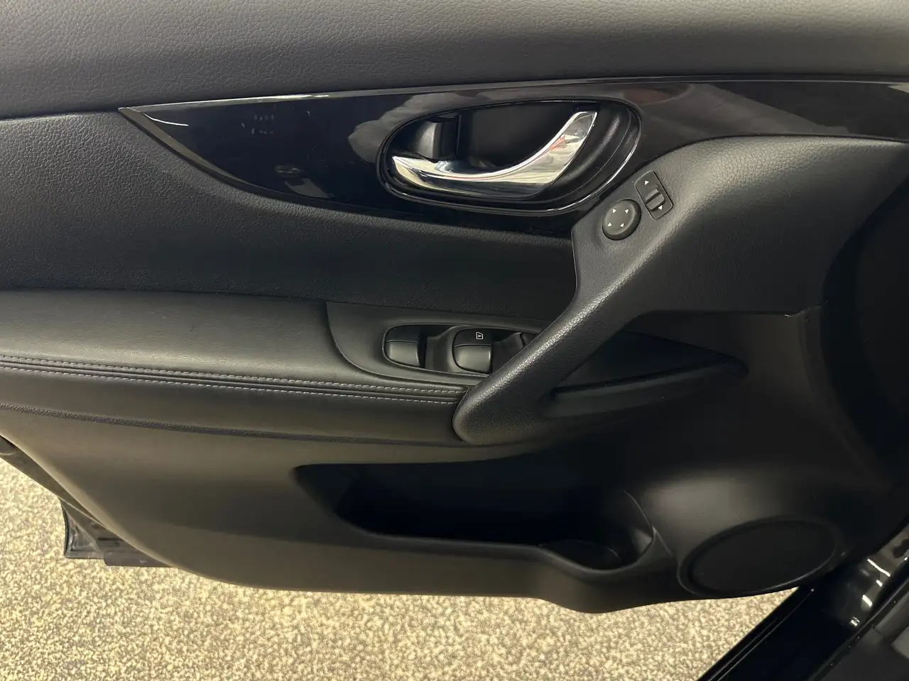 Nissan Qashqai снимка Nissan Qashqai